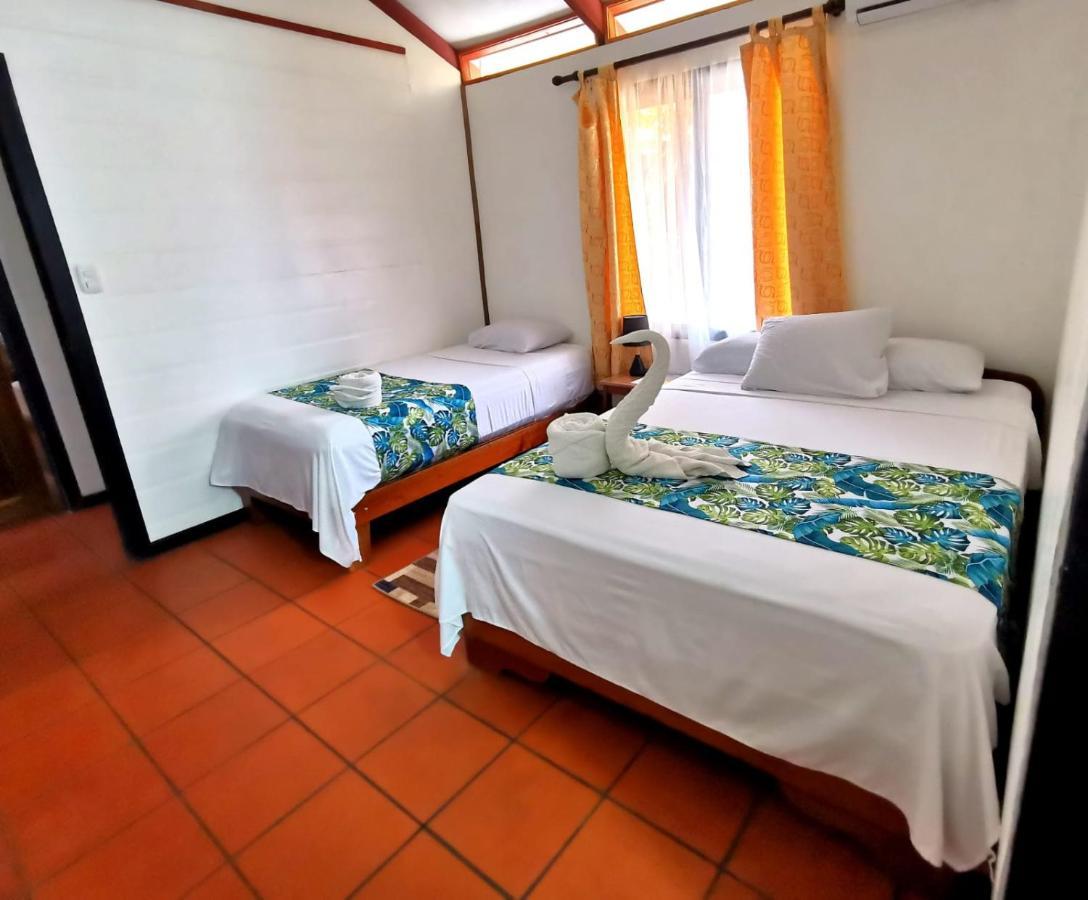 Casa Marbella Villa ตอร์ตูเกโร ภายนอก รูปภาพ